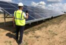 Zeci de mii de panouri solare stau în depozite din Europa, în plină criză energetică, din cauza lipsei de specialisti care să le instaleze