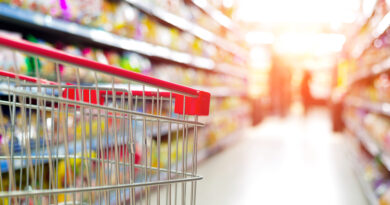 Punctul negru pentru supermarketurile care pun la vânzare produse neconforme și le retrag abia după controalele ANSVSA